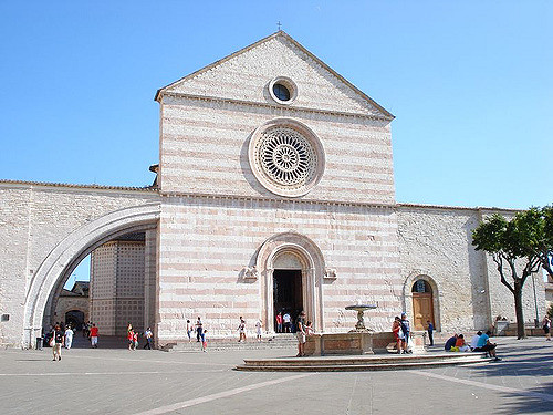 DHvillas-Basilica di Santa Chiara