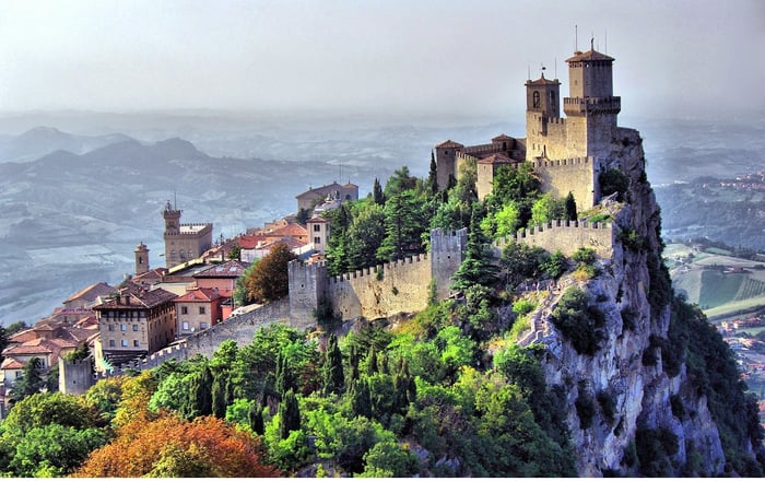DH Villas - San Marino lo Stato nello Stato