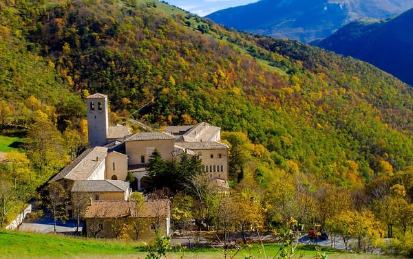DH Villas - The monastery of Fonte Avellana