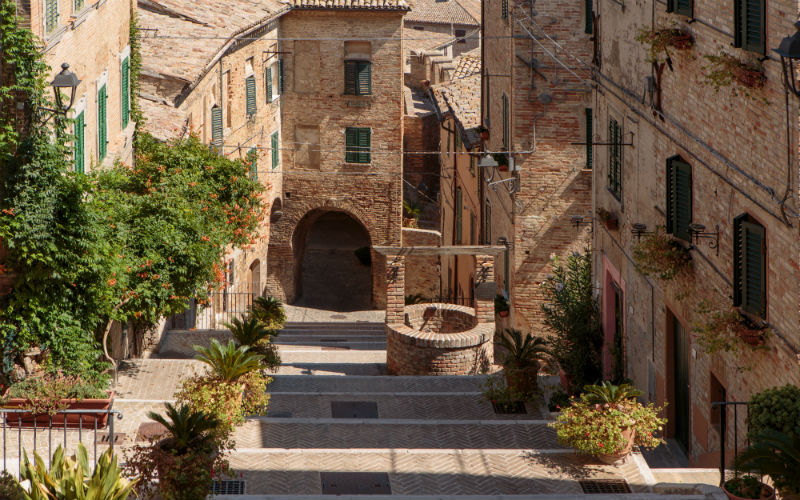 travel to Le Marche for a week
